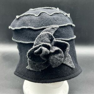 Vintage Asian Eye 100% Wool Charcoal Cloche Hat Floral Detail Flapper Sophicated